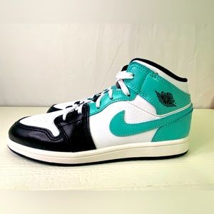 Nike Jordan’s youth size 3